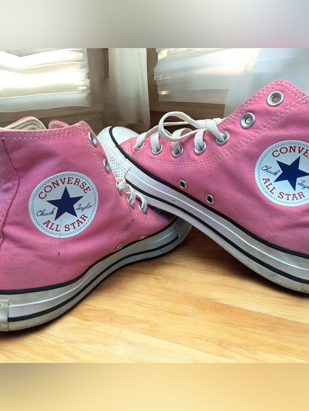 Converse Unisex Hot Pink High-Top Chuck Taylor All Star Sneakers US W7/M5